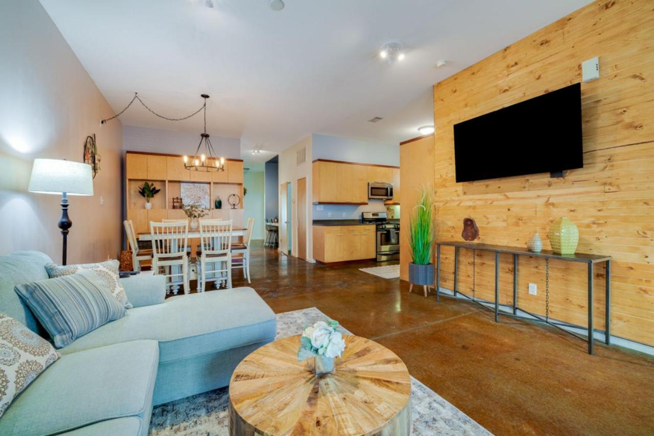 Southern Charmer-Historic District Downtown-Front Porch-Walk Score 90!!-Private Parking-1 Minute To Forsyth Park سافانا المظهر الخارجي الصورة