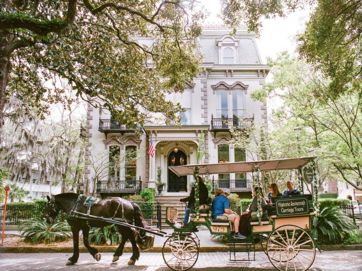 Southern Charmer-Historic District Downtown-Front Porch-Walk Score 90!!-Private Parking-1 Minute To Forsyth Park سافانا المظهر الخارجي الصورة