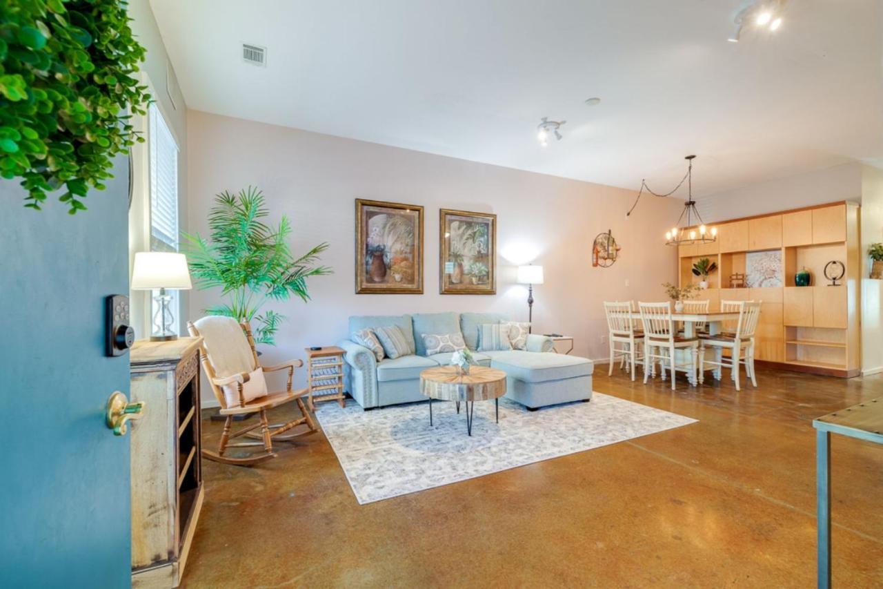 Southern Charmer-Historic District Downtown-Front Porch-Walk Score 90!!-Private Parking-1 Minute To Forsyth Park سافانا المظهر الخارجي الصورة
