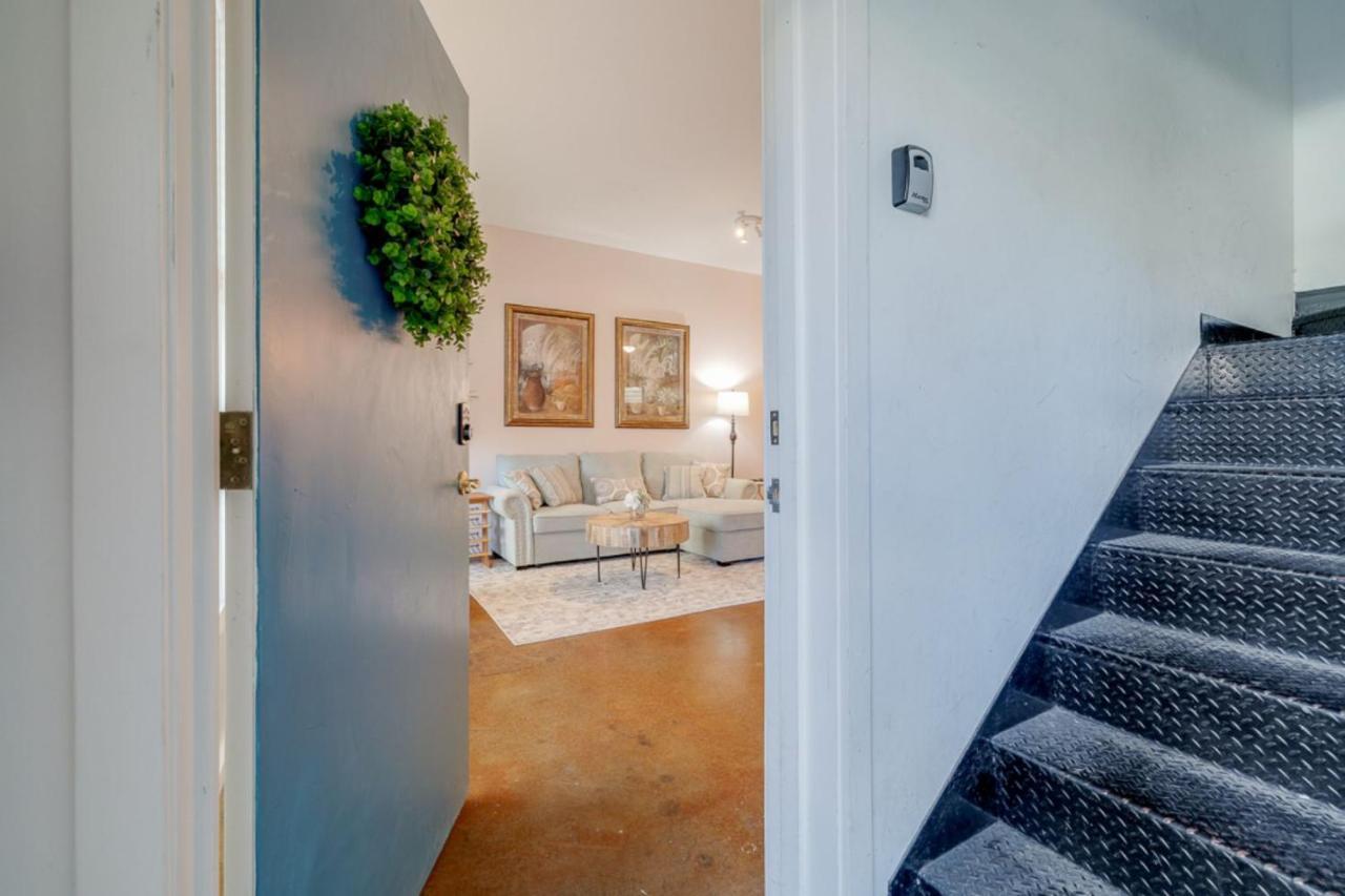 Southern Charmer-Historic District Downtown-Front Porch-Walk Score 90!!-Private Parking-1 Minute To Forsyth Park سافانا المظهر الخارجي الصورة
