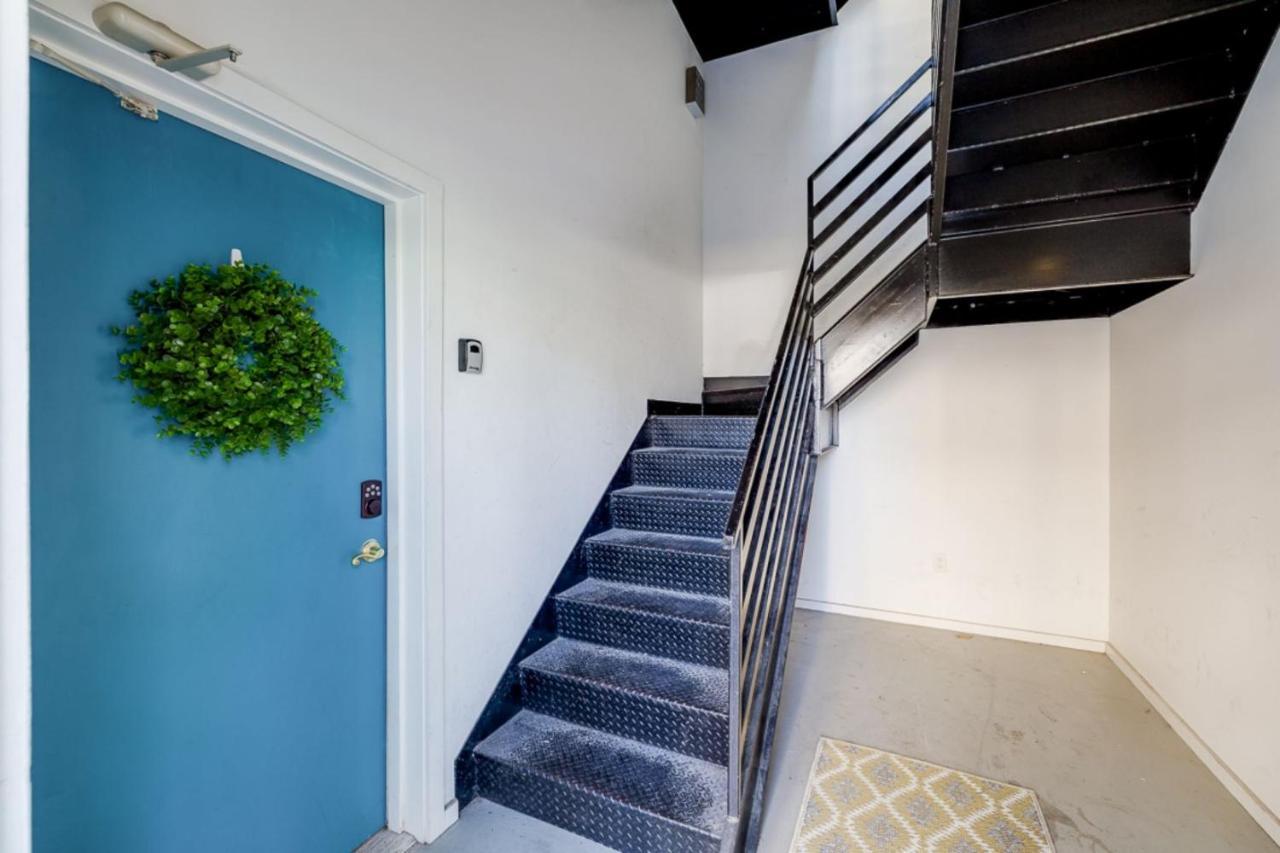 Southern Charmer-Historic District Downtown-Front Porch-Walk Score 90!!-Private Parking-1 Minute To Forsyth Park سافانا المظهر الخارجي الصورة